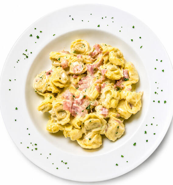 Tortellini alla panna Tortellini alla panna